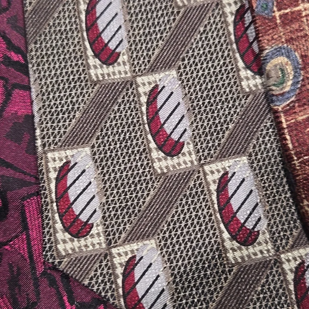Robert Stewart, along with other brands, bundle of 4 ties taupe, burgundy, red